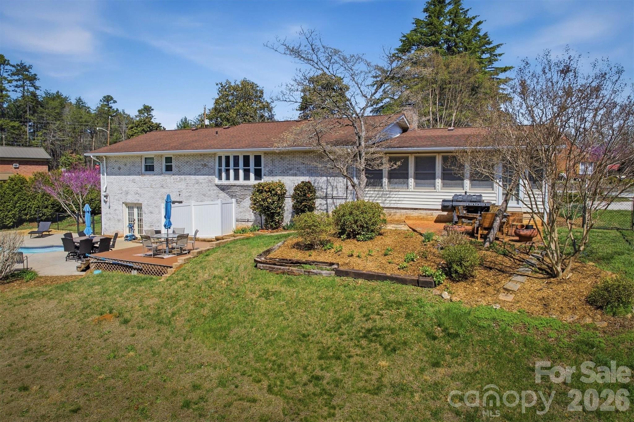 900 Magnolia Avenue NE Valdese NC 28690