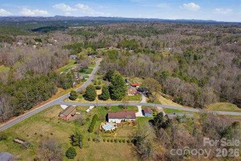 900 Magnolia Avenue NE Valdese NC 28690
