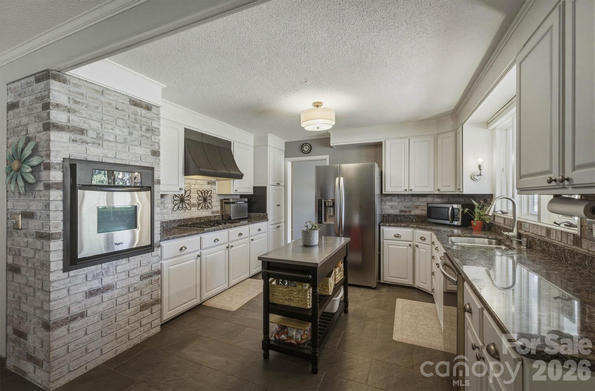 900 Magnolia Avenue NE Valdese NC 28690