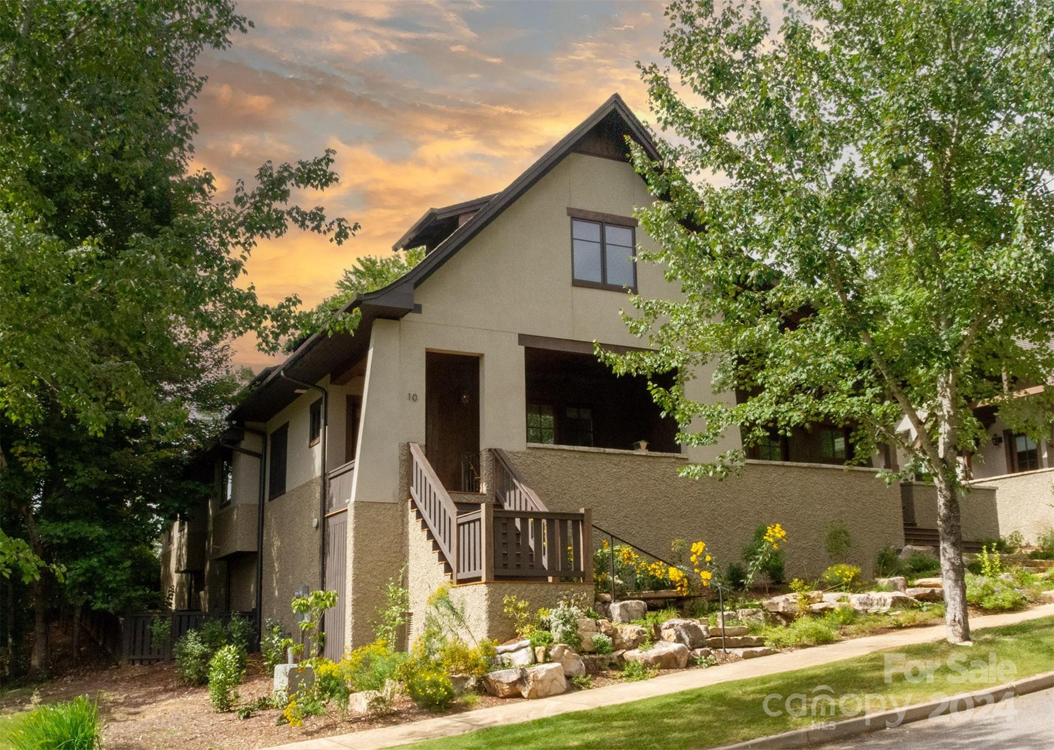 10 Keats Road Black Mountain NC 28711