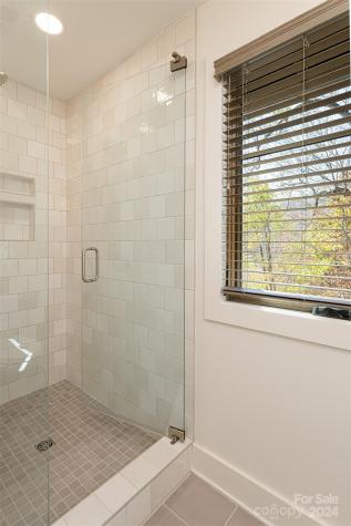 10 Keats Road Black Mountain NC 28711