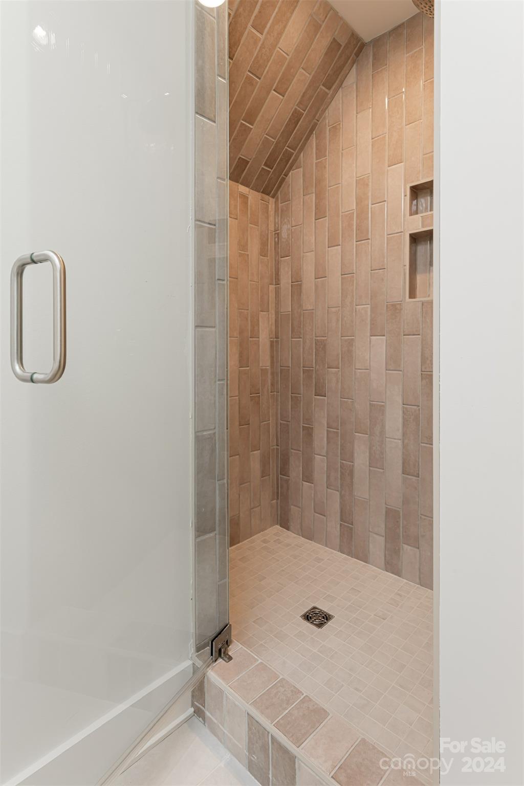 10 Keats Road Black Mountain NC 28711