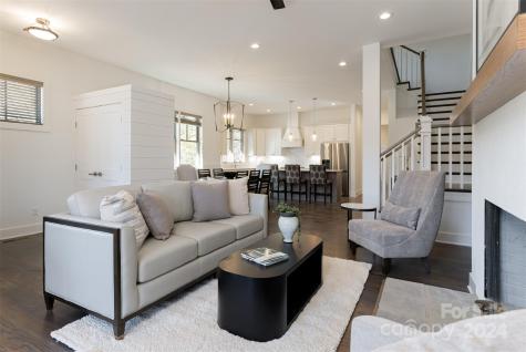 10 Keats Road Black Mountain NC 28711