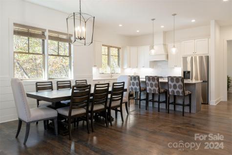 10 Keats Road Black Mountain NC 28711