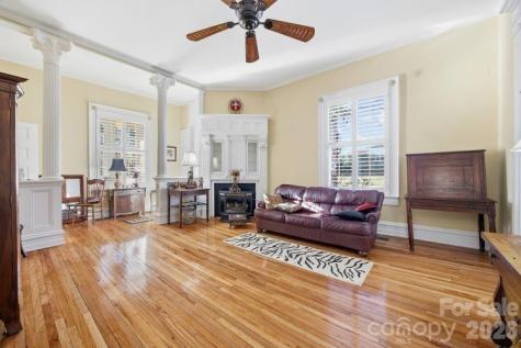 15 Kings Mountain Street York SC 29745