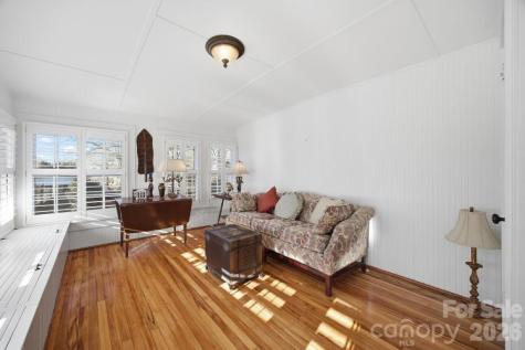 15 Kings Mountain Street York SC 29745
