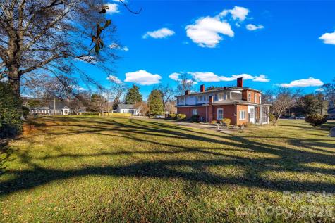 15 Kings Mountain Street York SC 29745