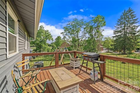 708 Prince Drive Hendersonville NC 28791