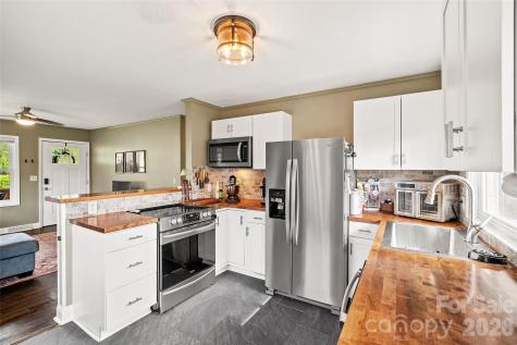 708 Prince Drive Hendersonville NC 28791