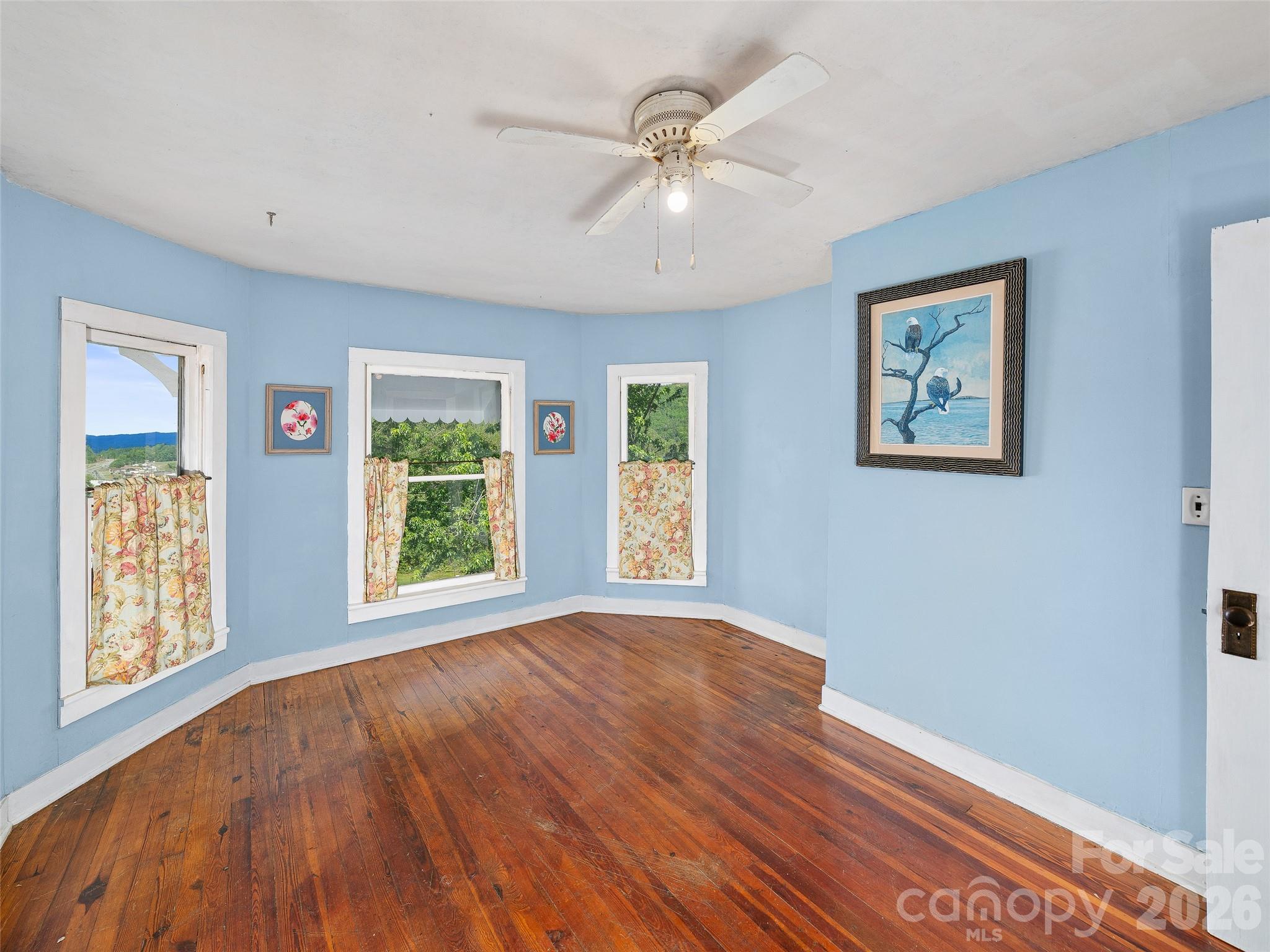309 Hillside Drive Burnsville NC 28714