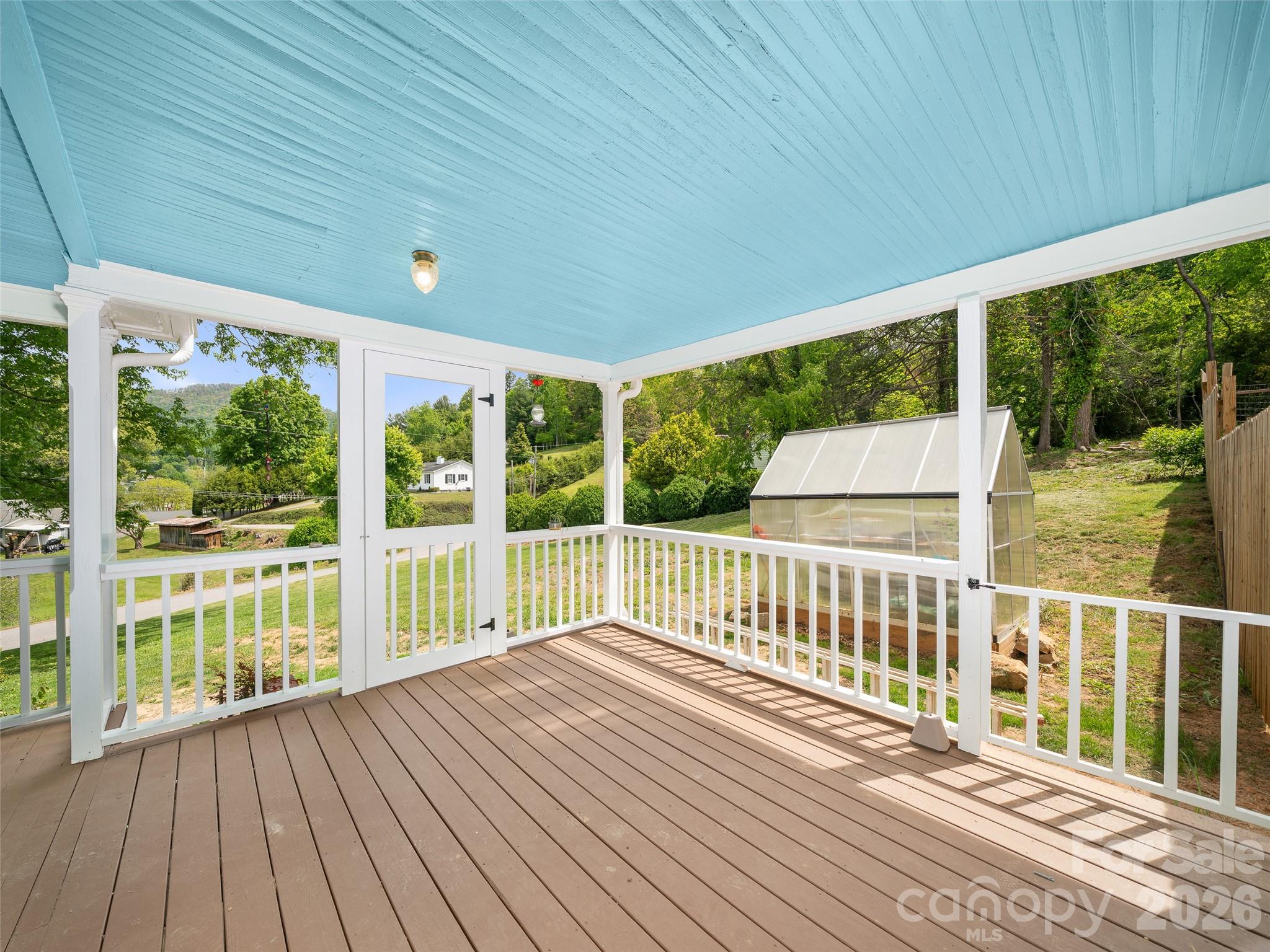 309 Hillside Drive Burnsville NC 28714