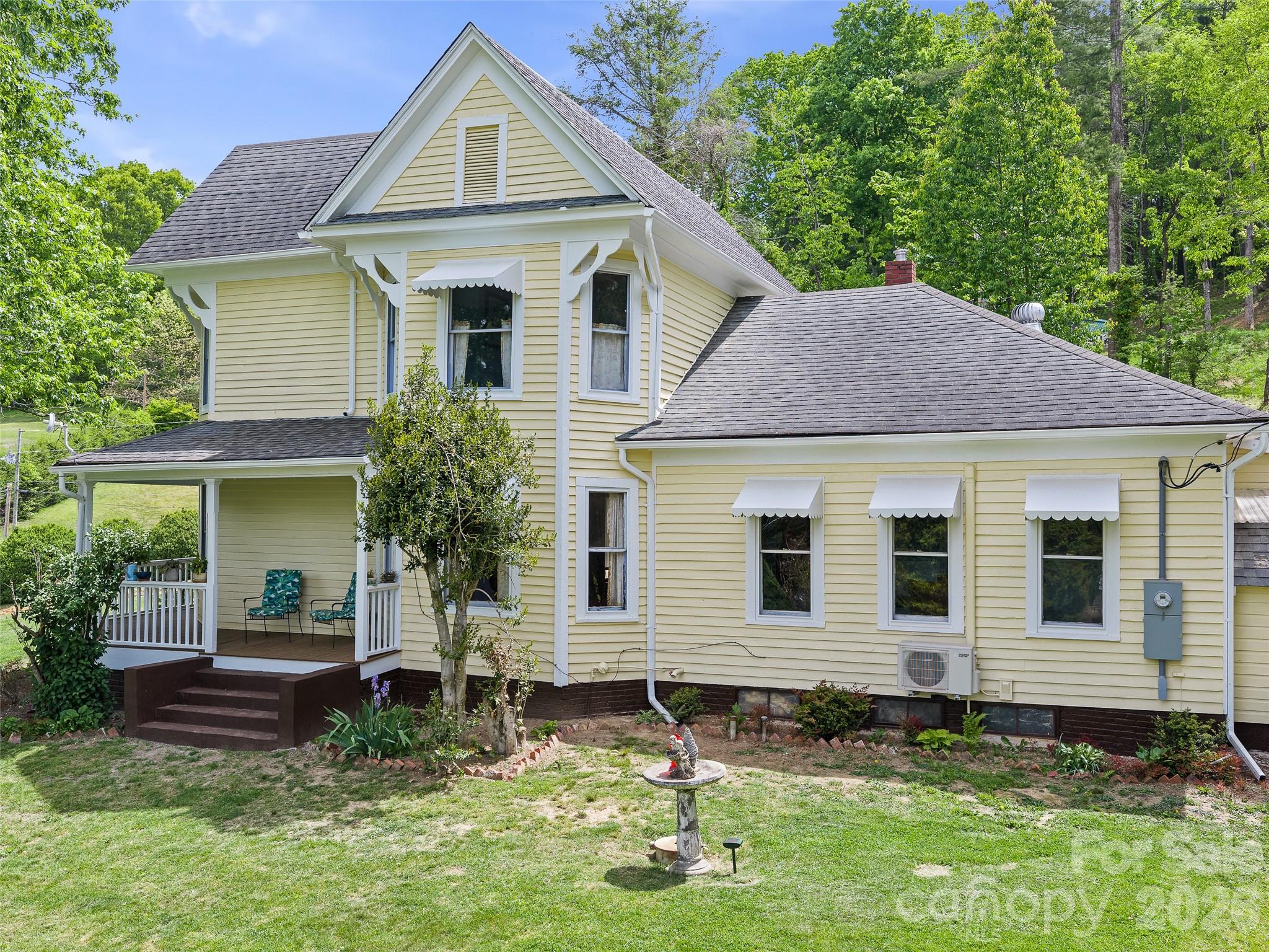 309 Hillside Drive Burnsville NC 28714