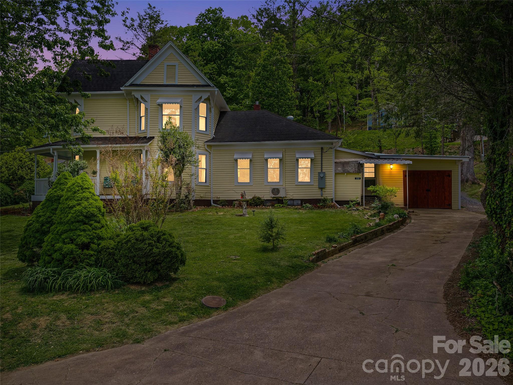 309 Hillside Drive Burnsville NC 28714