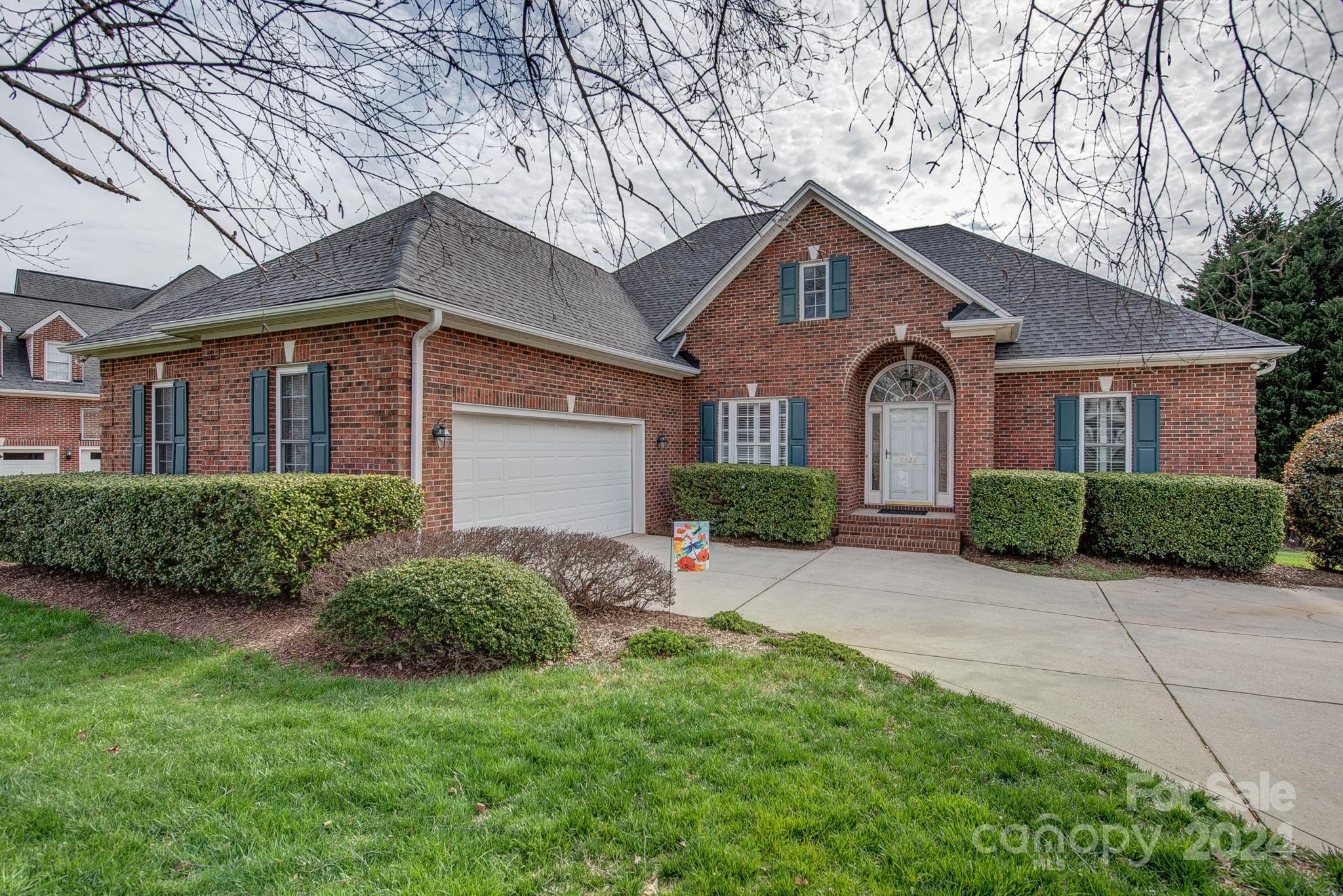 5527 Weavers Row Gastonia NC 28056