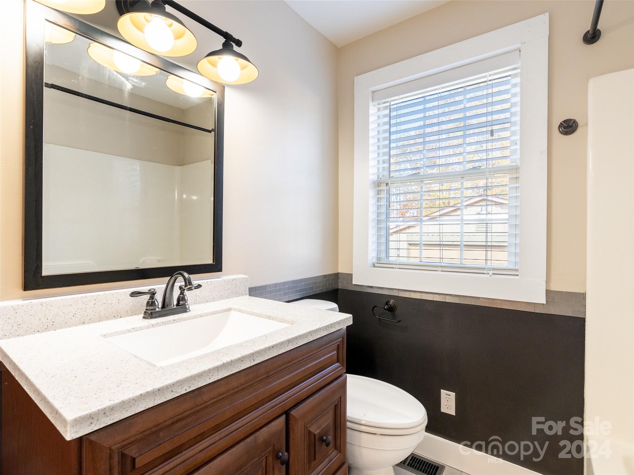 841 Sand Hill Road Asheville NC 28806