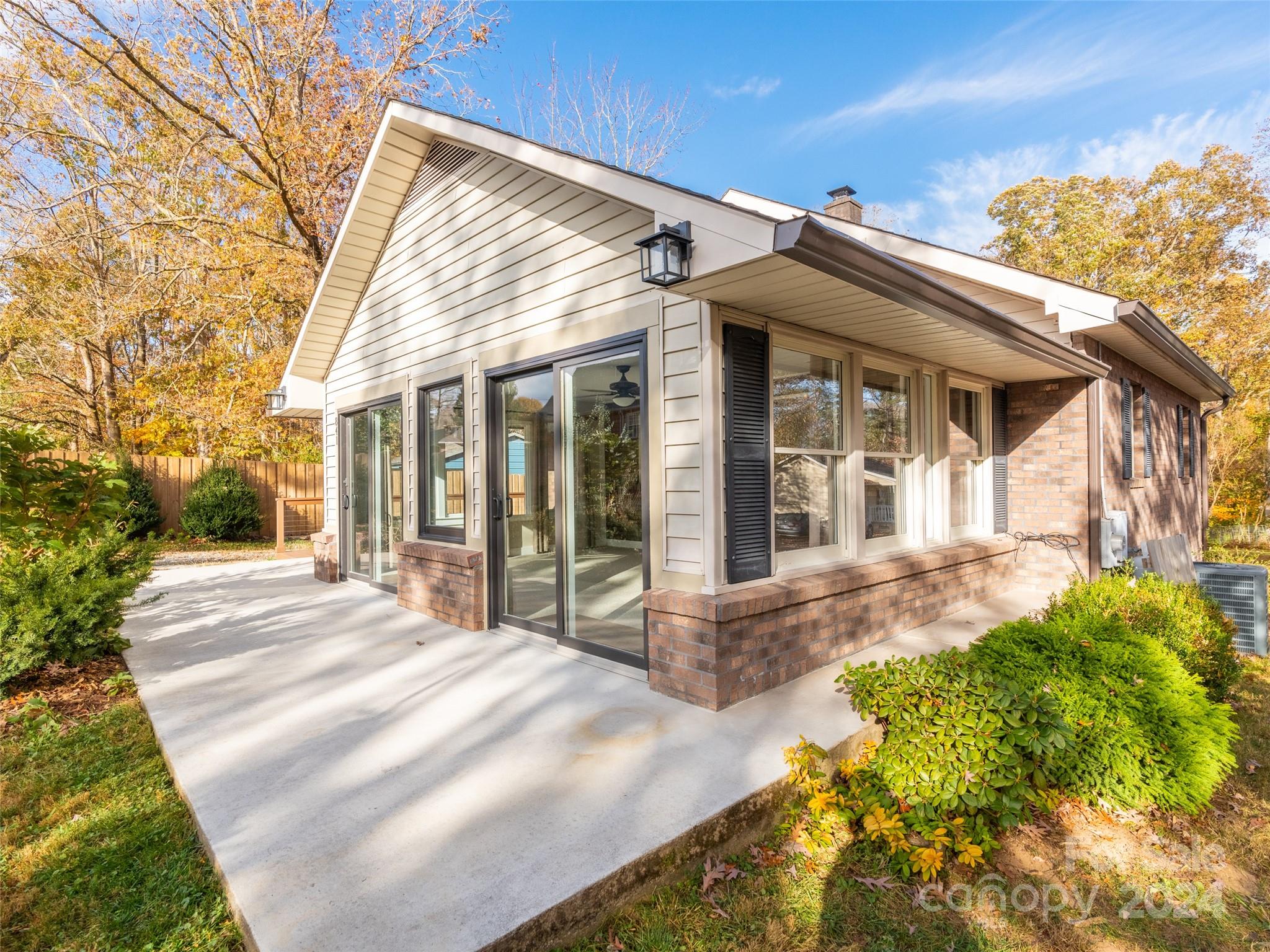 841 Sand Hill Road Asheville NC 28806