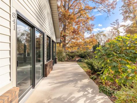 841 Sand Hill Road Asheville NC 28806