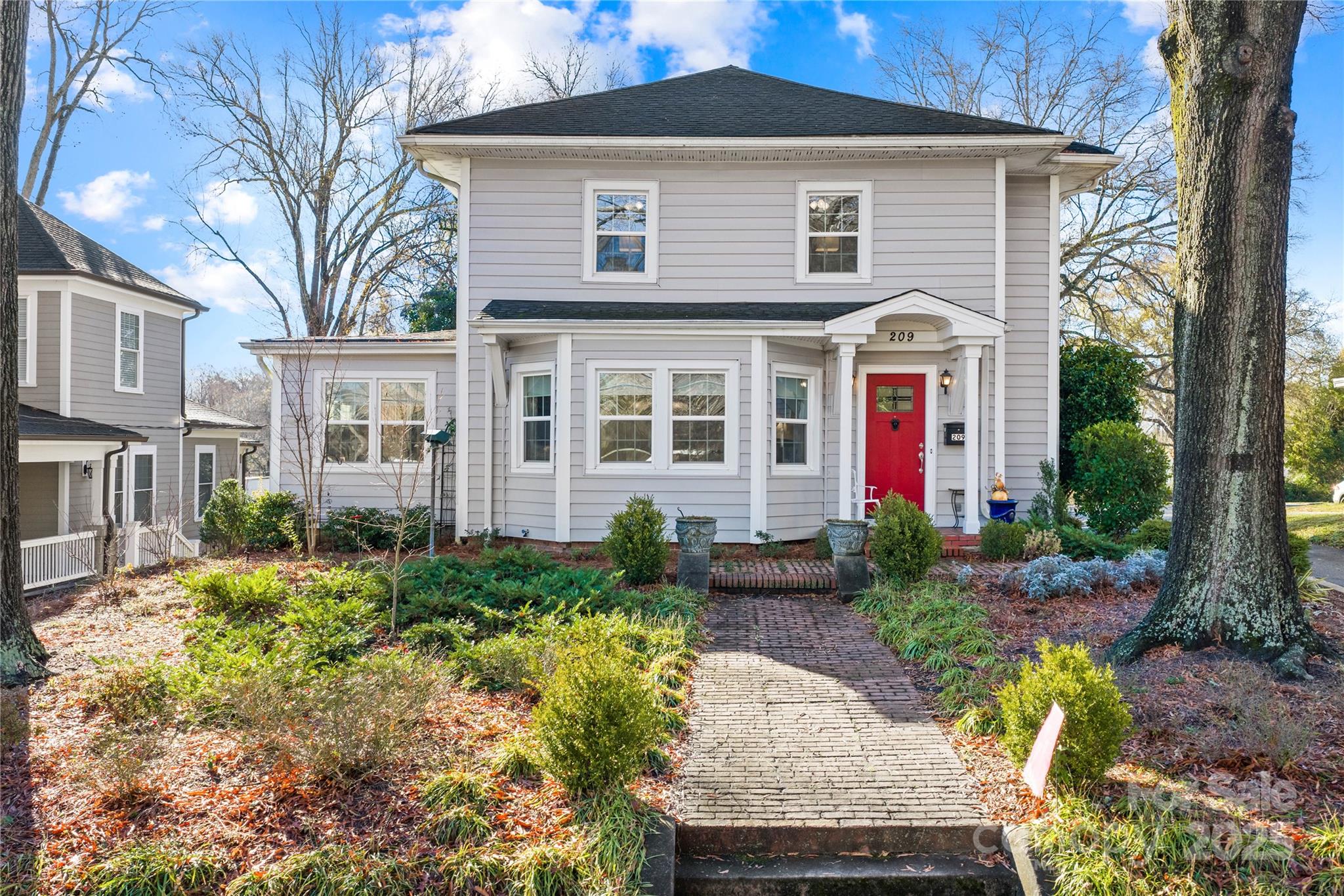 209 W 3rd Avenue Gastonia NC 28052