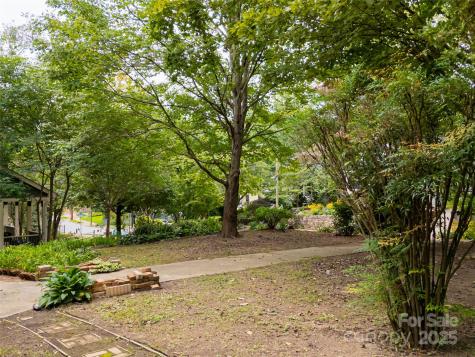 63 Cumberland Avenue Asheville NC 28801