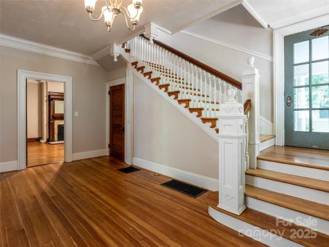 63 Cumberland Avenue Asheville NC 28801