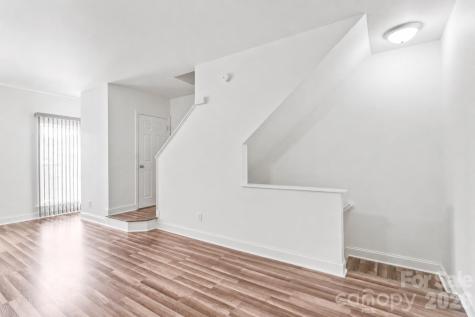 1707 Kashmir White Lane Fort Mill SC 29708