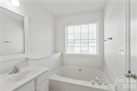1707 Kashmir White Lane Fort Mill SC 29708
