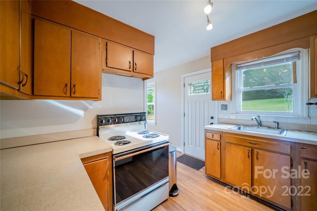 14 American Way Asheville NC 28806