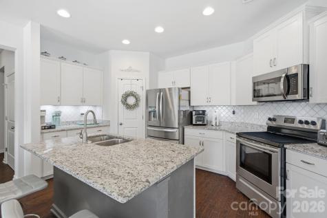429 Oak Brook Drive Salisbury NC 28146