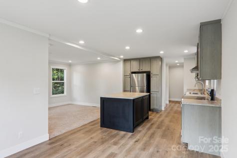 39 Cherokee Road Asheville NC 28806