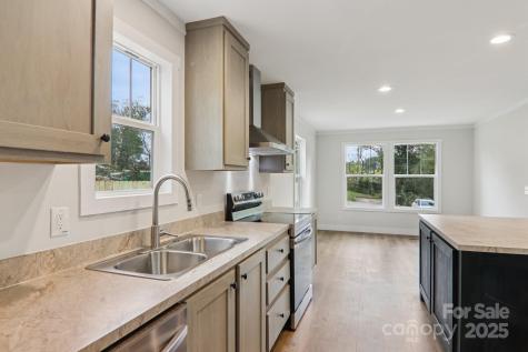 39 Cherokee Road Asheville NC 28806