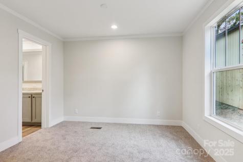 39 Cherokee Road Asheville NC 28806