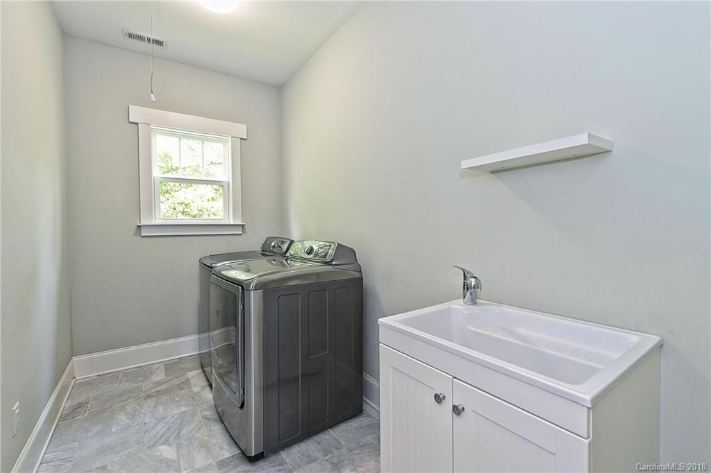 1624 Brook Road Charlotte NC 28205
