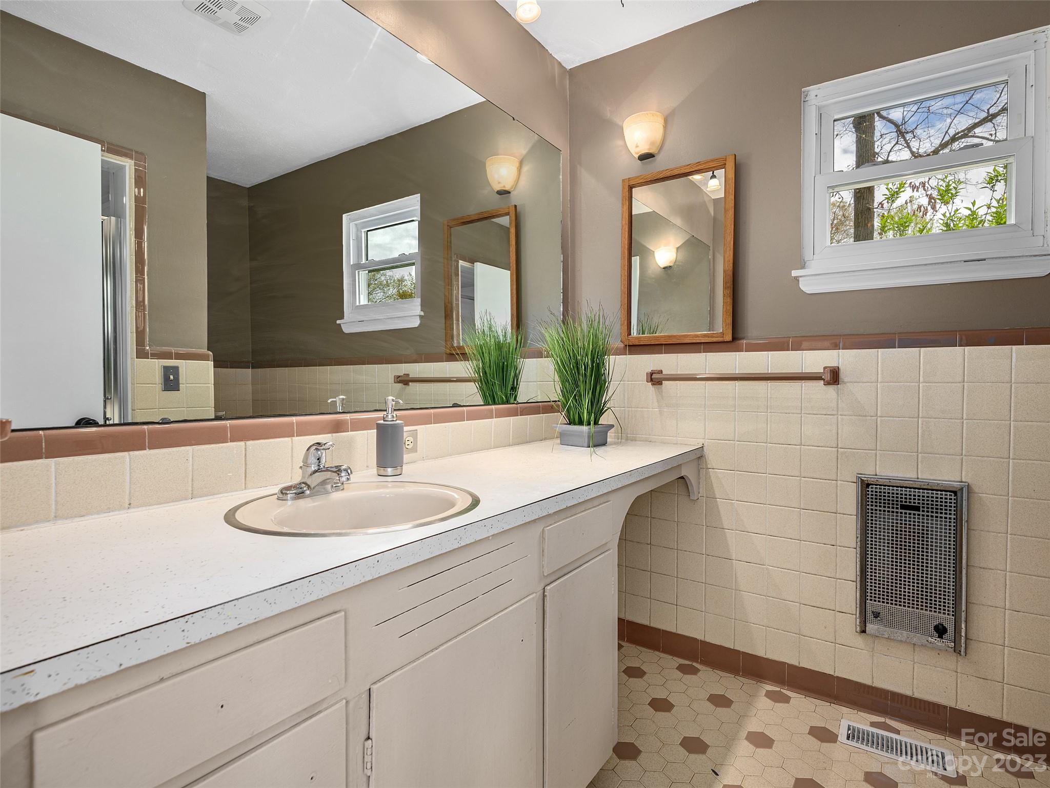 23 Salem Road Weaverville NC 28787