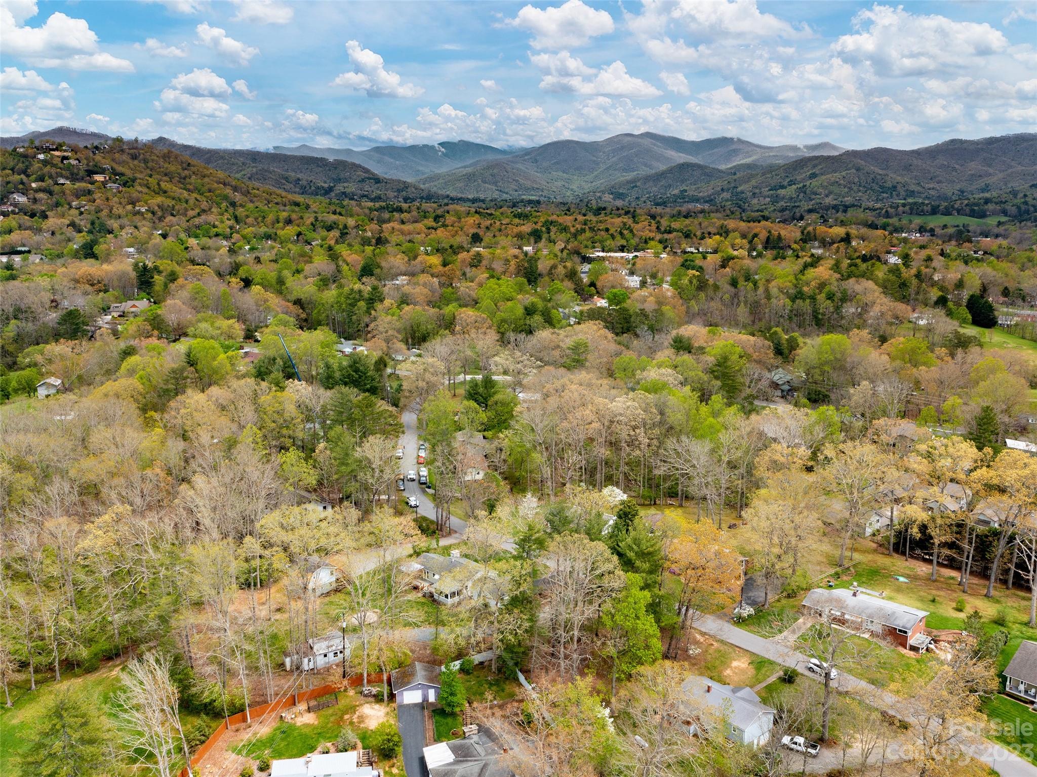 23 Salem Road Weaverville NC 28787