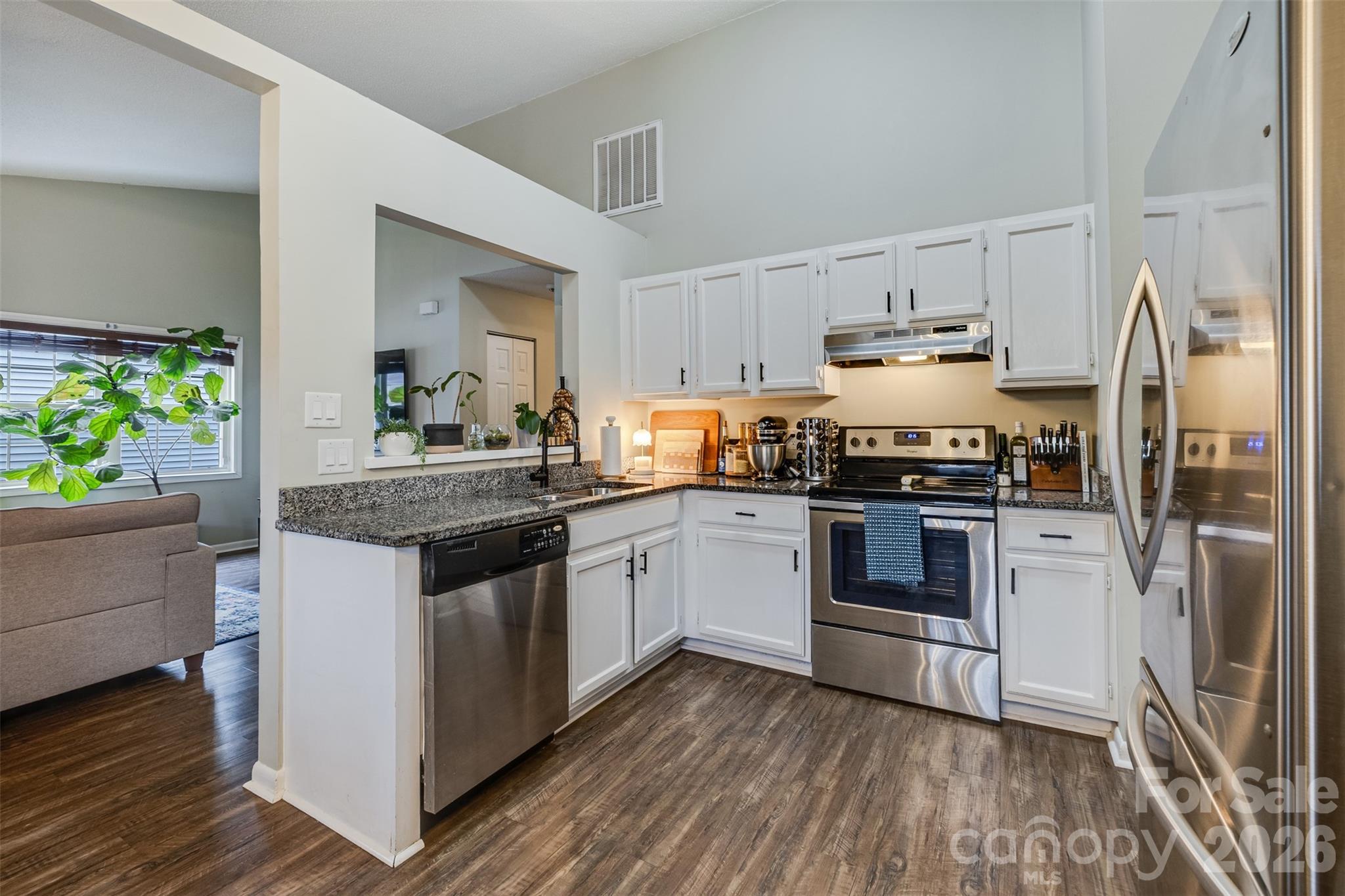 708 Pennwood Lane Charlotte NC 28215