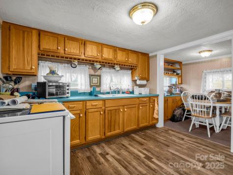 55 Settlers Trail Mars Hill NC 28754