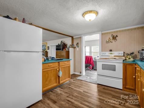 55 Settlers Trail Mars Hill NC 28754