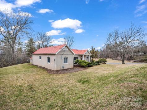 55 Settlers Trail Mars Hill NC 28754