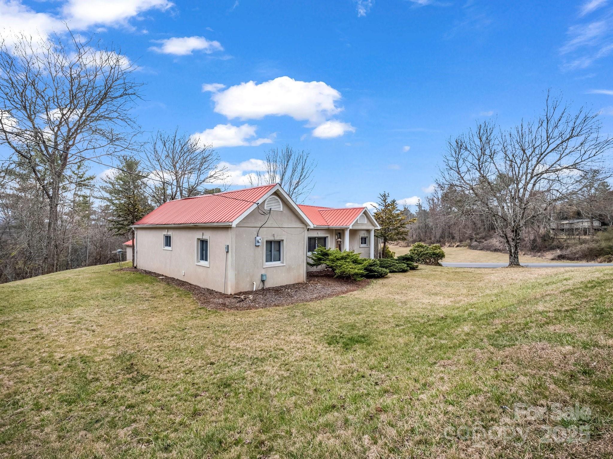 55 Settlers Trail Mars Hill NC 28754