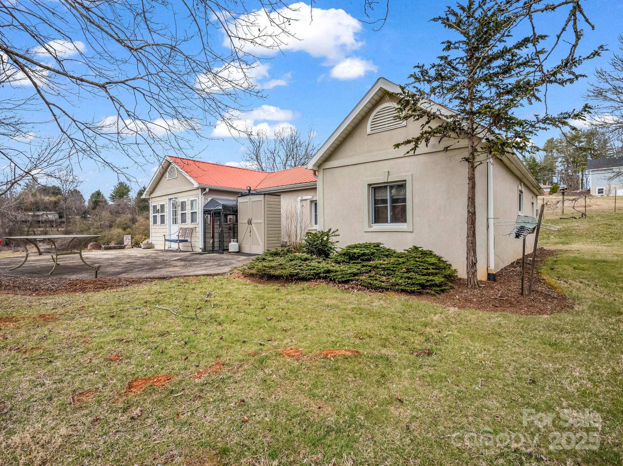 55 Settlers Trail Mars Hill NC 28754