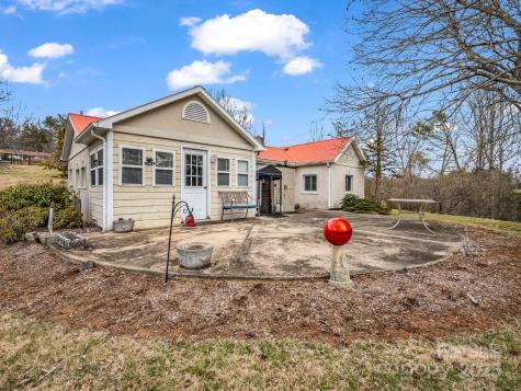 55 Settlers Trail Mars Hill NC 28754