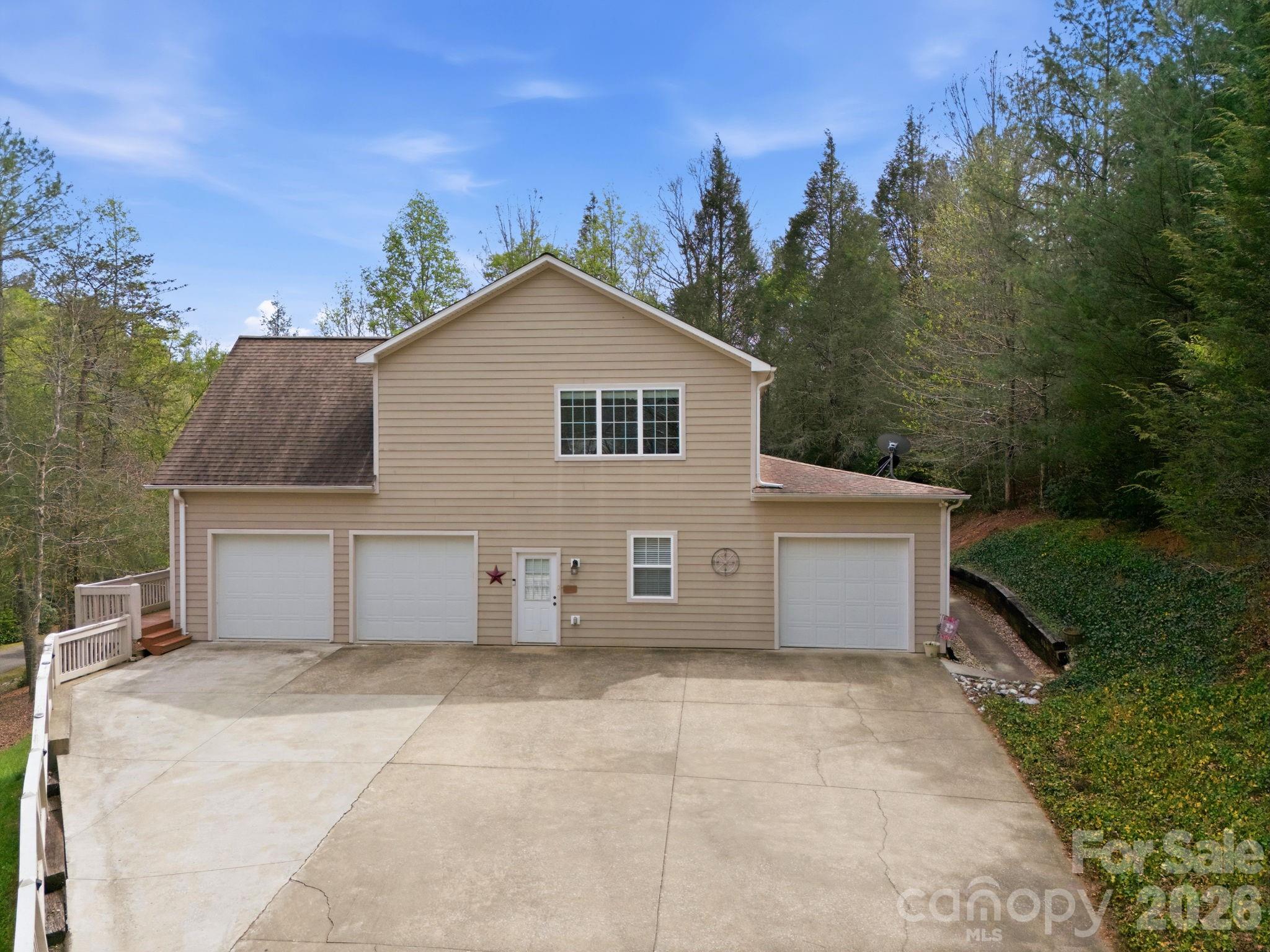 273 Cross Creek Drive Marion NC 28752