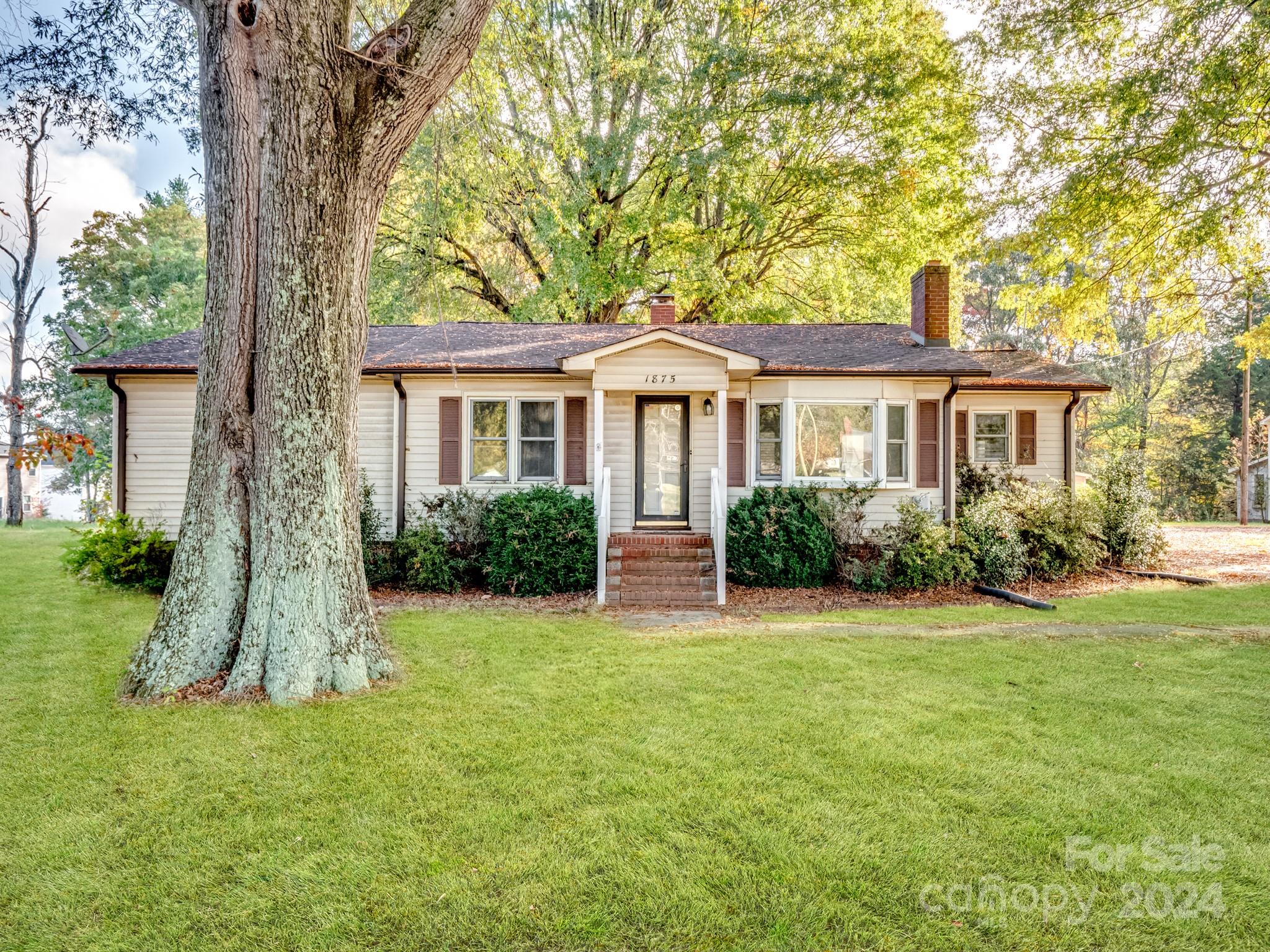 1875 Charlotte Highway Mooresville NC 28115