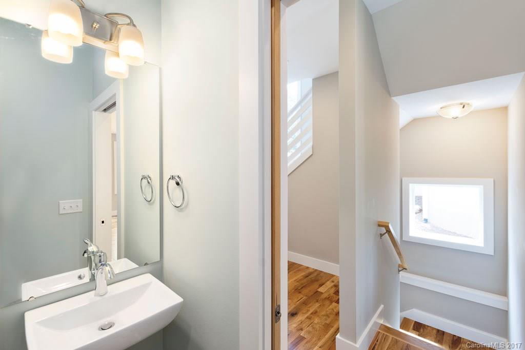 34 Mauricet Lane Asheville NC 28806