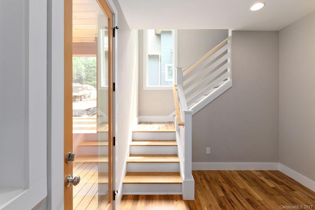 34 Mauricet Lane Asheville NC 28806
