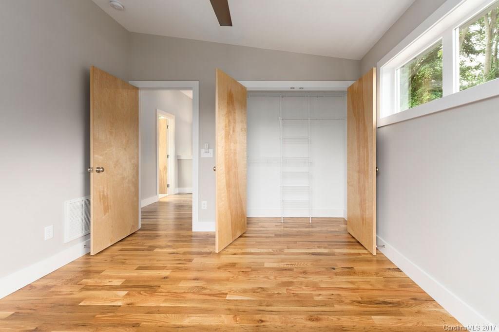 34 Mauricet Lane Asheville NC 28806