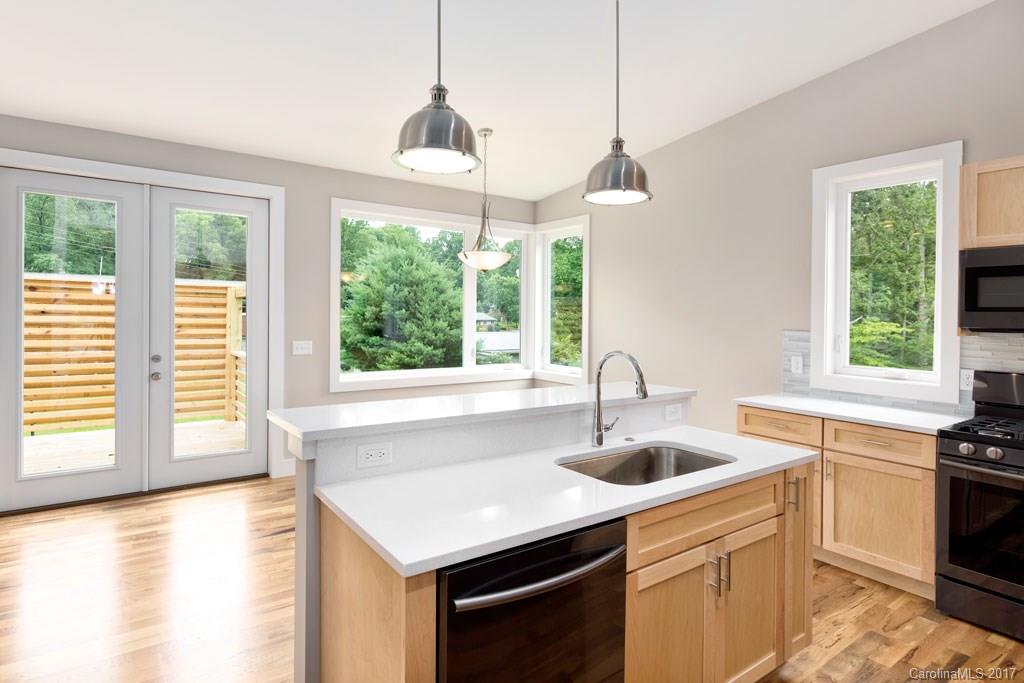 34 Mauricet Lane Asheville NC 28806