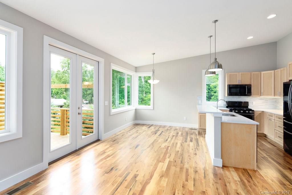 34 Mauricet Lane Asheville NC 28806
