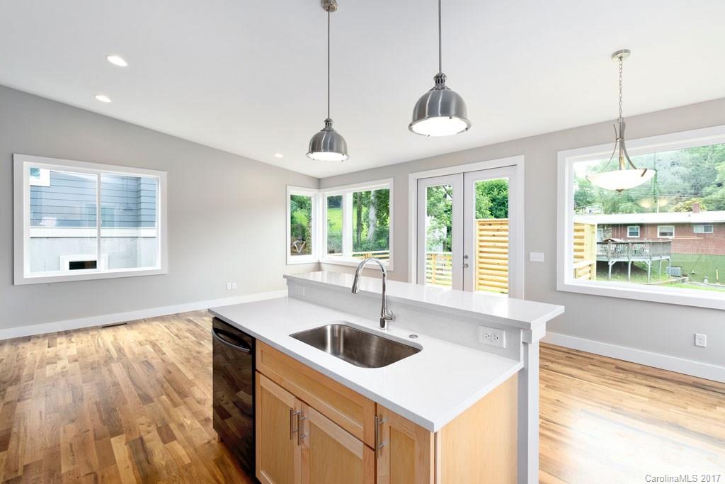34 Mauricet Lane Asheville NC 28806
