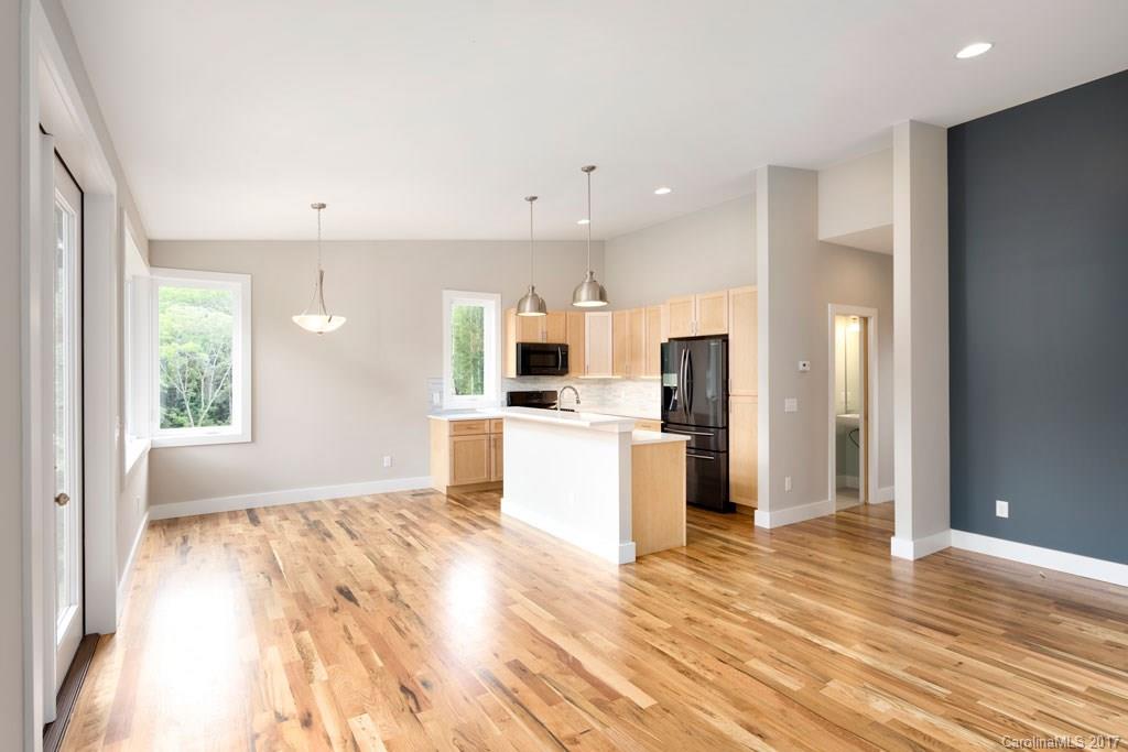 34 Mauricet Lane Asheville NC 28806
